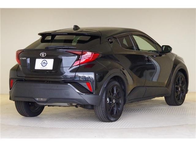 Toyota C-HR 2022-03 13147-1