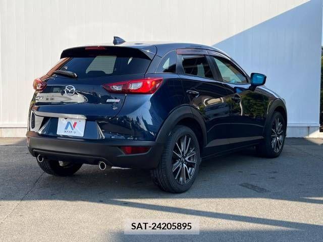 Mazda CX-3 2015-12 302042-17