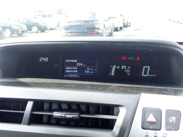Toyota PRIUS ALPHA 2018-11 189305-11