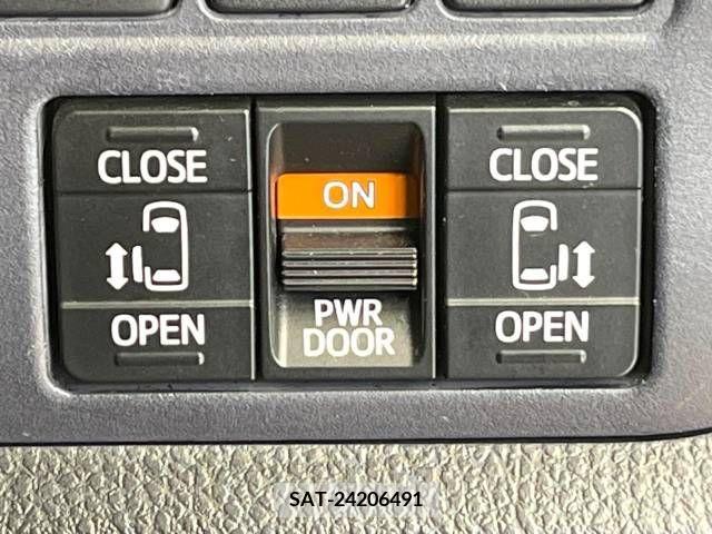 Toyota VOXY 2014-09 335788-5