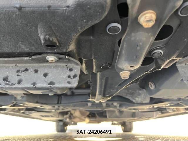 Toyota VOXY 2014-09 335788-19