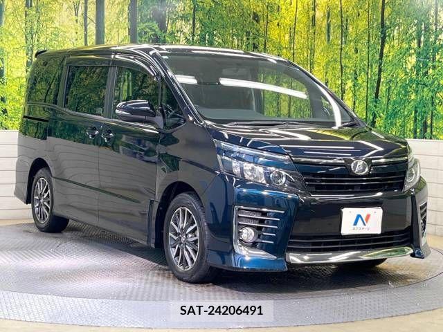 Toyota VOXY 2014-09 335788-16