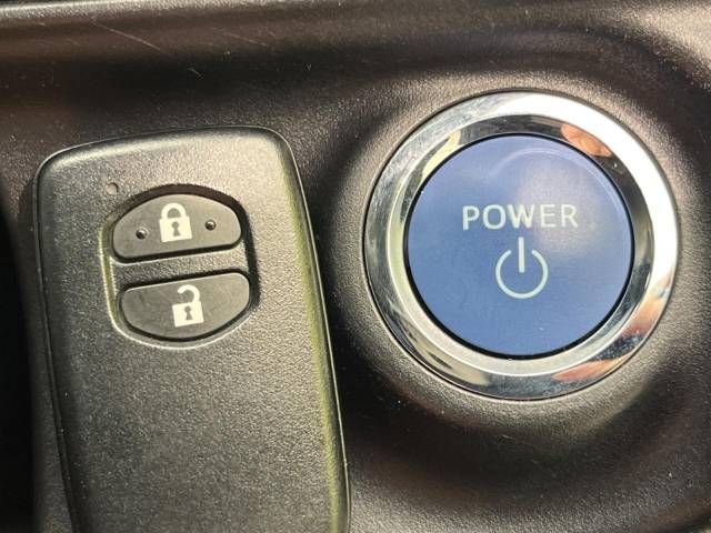Toyota AQUA 2017-12 19869-6