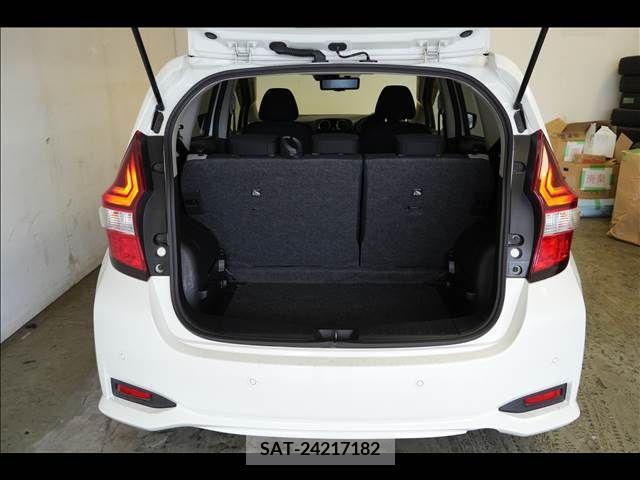 Nissan NOTE 2016-12 279939-11