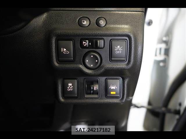 Nissan NOTE 2016-12 279939-17