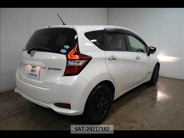 Nissan NOTE 2016-12 279939-8