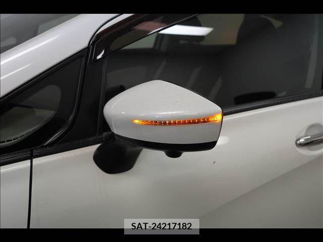 Nissan NOTE 2016-12 279939-6