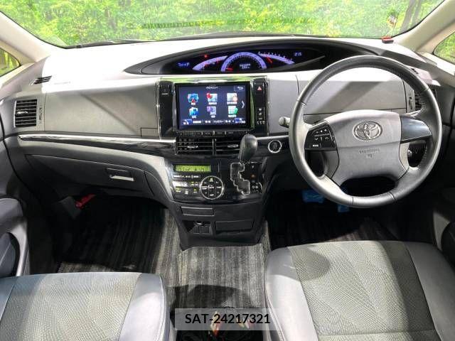Toyota ESTIMA 2013-11 243227-1
