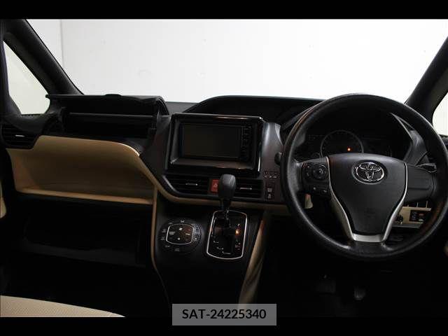 Toyota NOAH 2015-11 210719-10