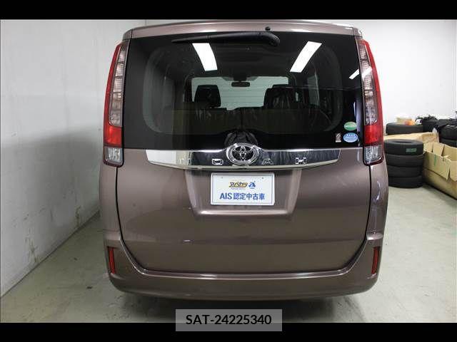 Toyota NOAH 2015-11 210719-6