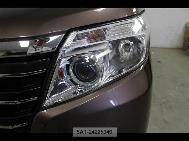 Toyota NOAH 2015-11 210719-4