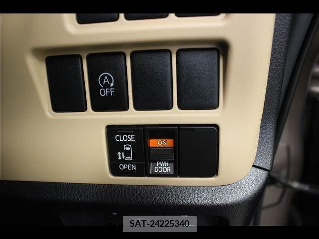 Toyota NOAH 2015-11 210719-13