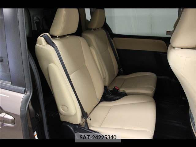 Toyota NOAH 2015-11 210719-18