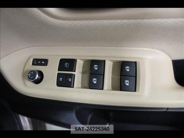 Toyota NOAH 2015-11 210719-12