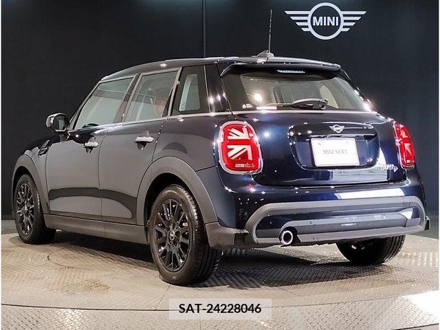 Bmw MINI 2023-11 332902-3