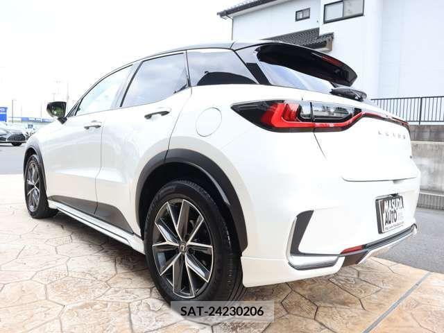 Lexus LBX 2024-01 362845-4
