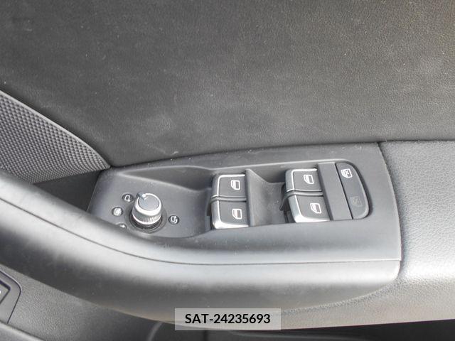 Audi Q3 2017-06 386293-21