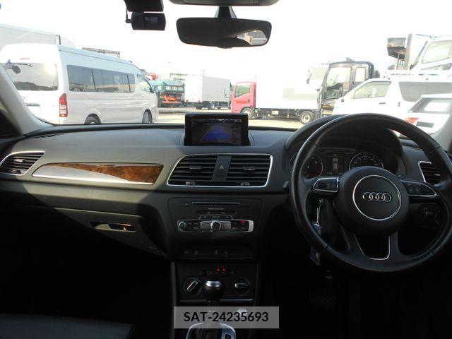Audi Q3 2017-06 386293-2