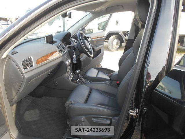 Audi Q3 2017-06 386293-11