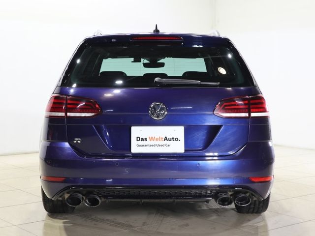 VolksWagen GOLF R 2018-04 26823-2