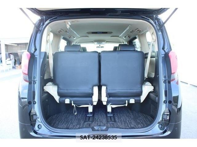 Toyota ALPHARD 2016-03 389074-17
