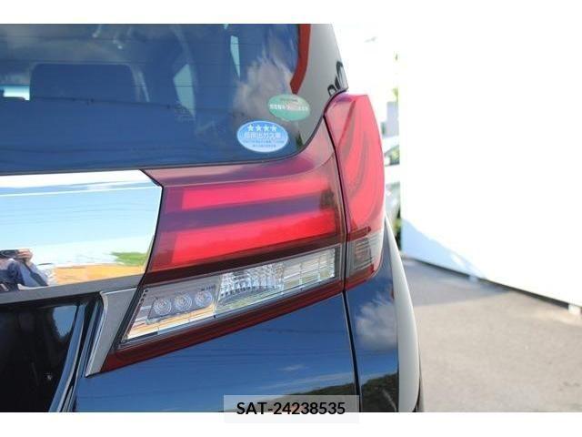 Toyota ALPHARD 2016-03 389074-12