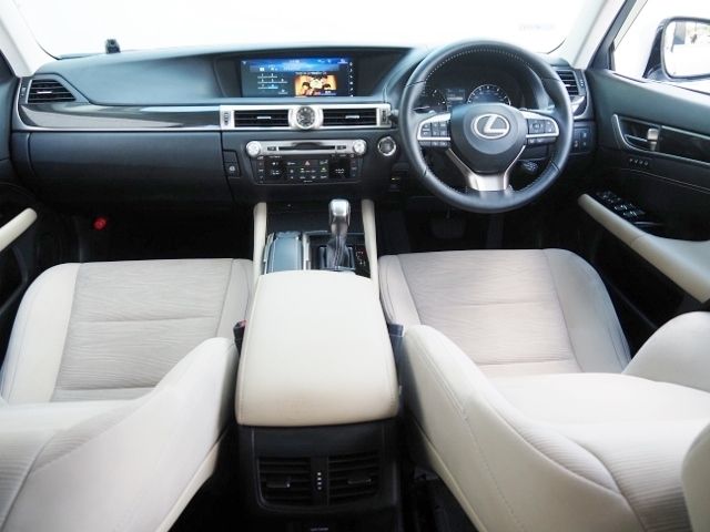 Lexus GS 2018-10 13127-9