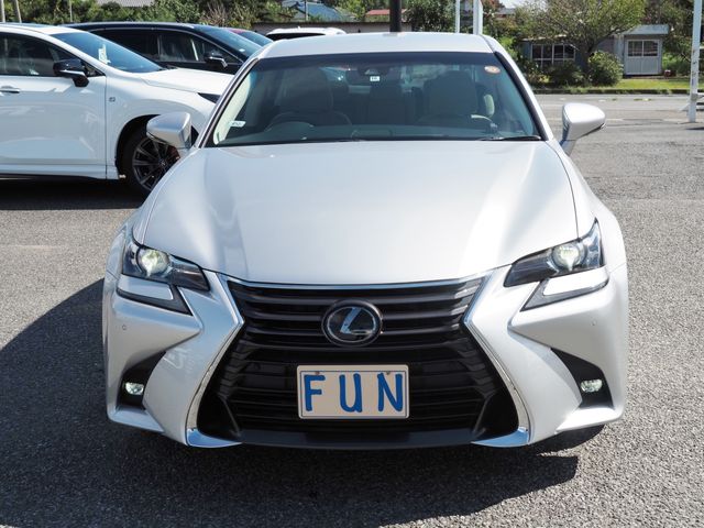 Lexus GS 2018-10 13127-1