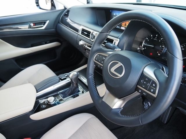 Lexus GS 2018-10 13127-26
