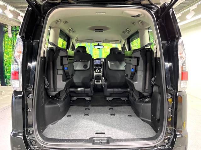 Nissan SERENA 2018-03 22587-10
