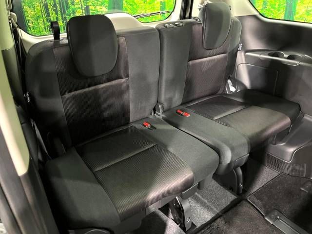 Nissan SERENA 2018-03 22587-9