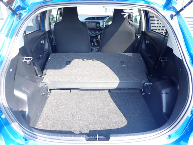 Toyota VITZ 2019-08 20728-16