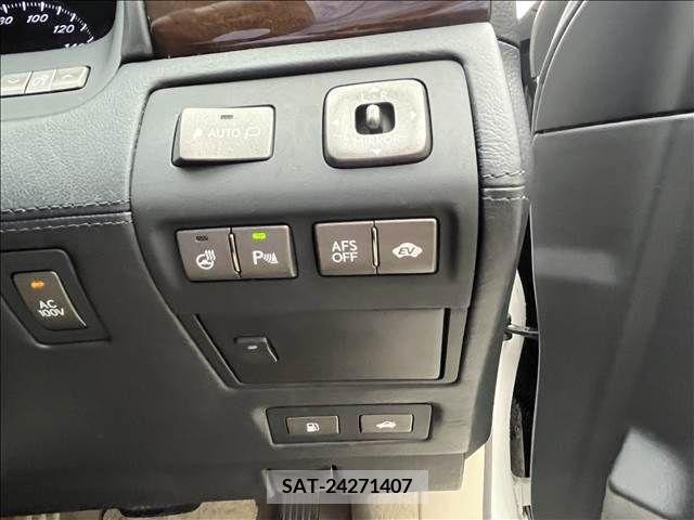 Lexus LS 2009-10 275529-13