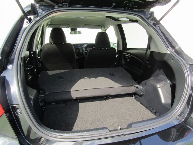 Toyota VITZ 2018-06 8328-25