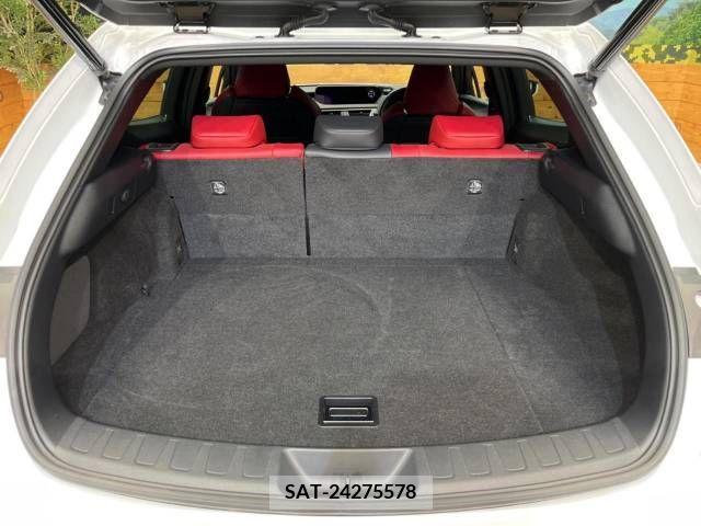 Lexus UX 2019-08 388398-10