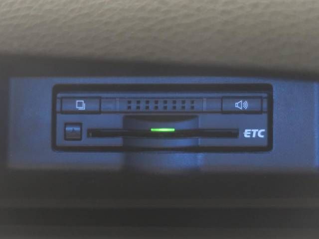 Toyota HARRIER 2014-08 7140-11