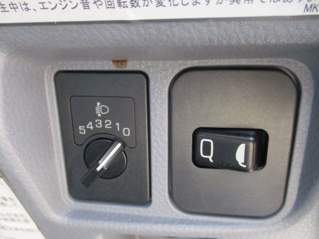 Mitsubishi CANTER 2013-10 496-19