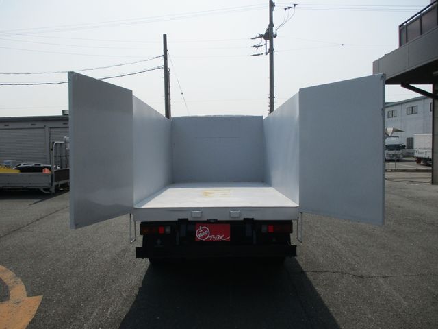 Mitsubishi CANTER 2013-10 496-6