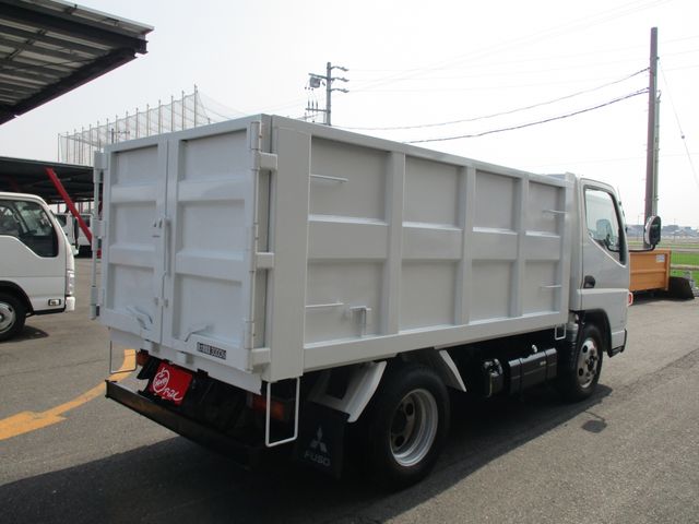 Mitsubishi CANTER 2013-10 496-10