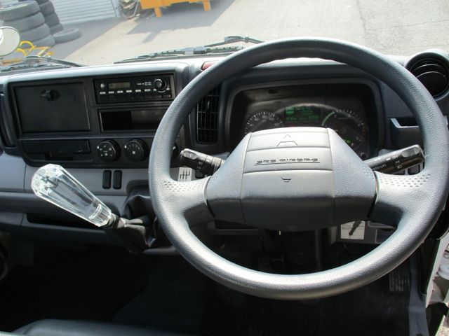 Mitsubishi CANTER 2013-10 496-16