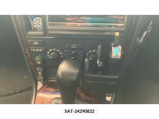 Volvo V70 2007-05 355050-13