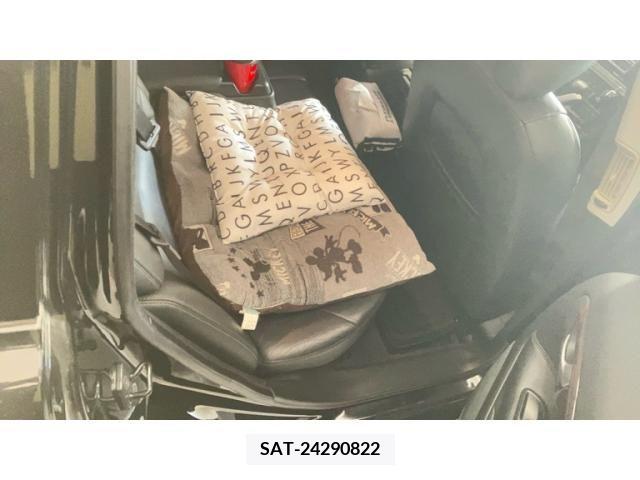 Volvo V70 2007-05 355050-6