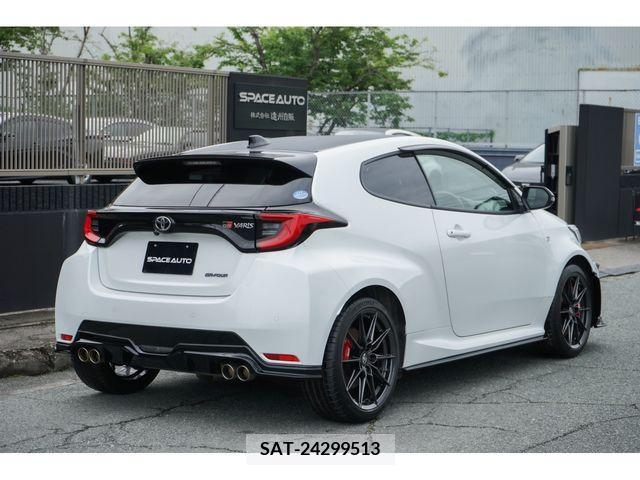 Toyota YARIS 2021-03 304815-1