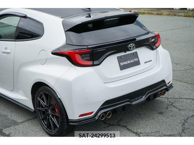 Toyota YARIS 2021-03 304815-5
