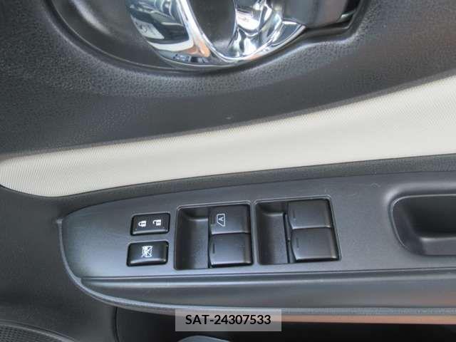 Nissan NOTE 2019-01 279890-12