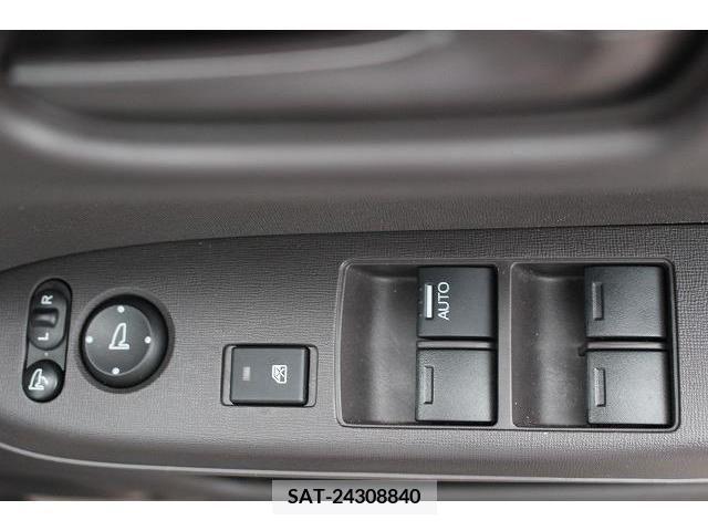 Honda N-ONE 2019-02 307609-3