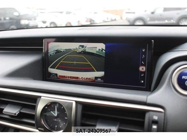 Lexus IS 2016-12 246040-1