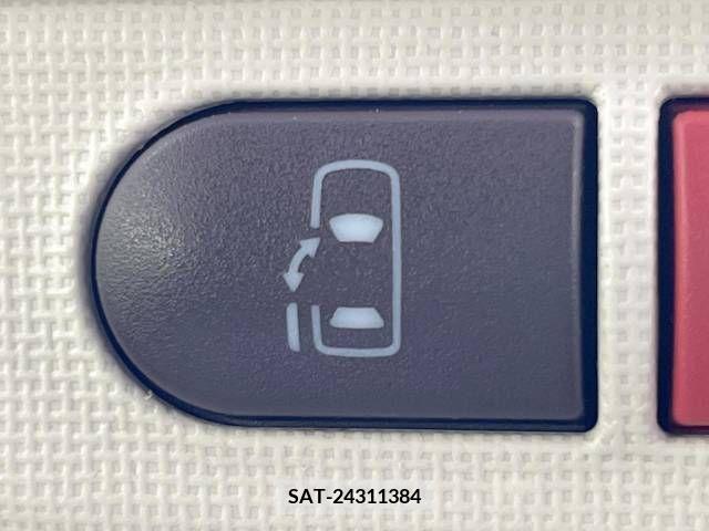Toyota SPADE 2013-07 313689-5