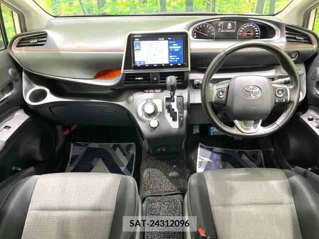 Toyota SIENTA 2019-07 352811-1