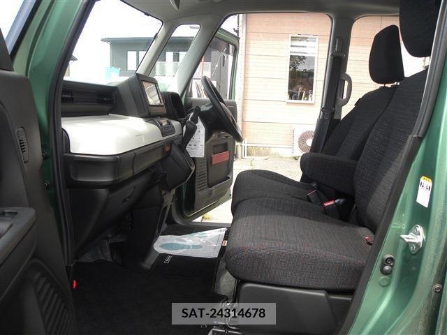 Suzuki SPACIA 2017-12 368539-10